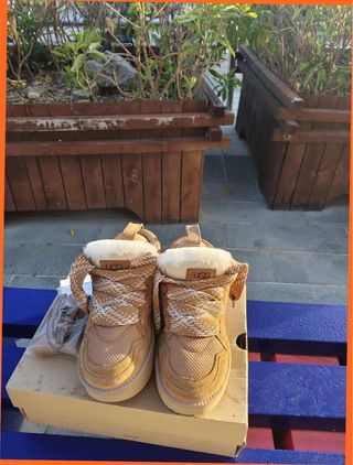 UGG Lowmel Sand Beige/Marrón