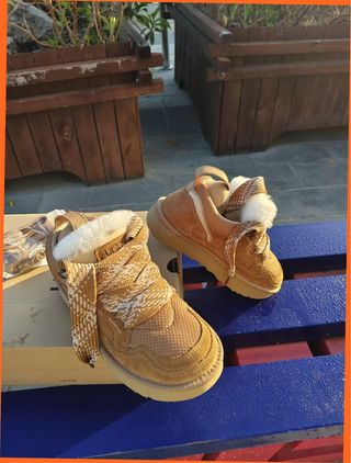 UGG Lowmel Sand Beige/Marrón