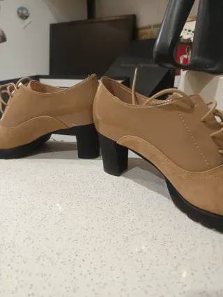 Zapatos Oxford Beige/Marrón Charol y Ante