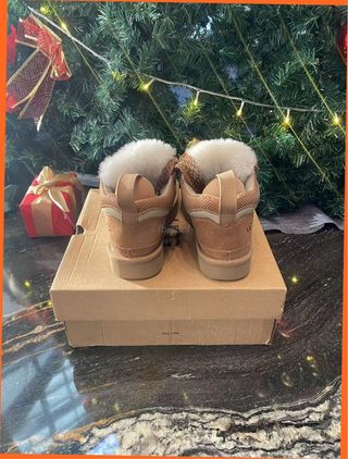 Botas UGG Lowmel Beige/Marrón