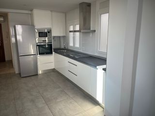 Piso en alquiler en Calle San Leonardo 23, Centro-