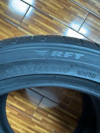 225/45 R18 Bridgestone Potenza S001,dos neumáticos