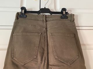 Pantalones push up verde oliva