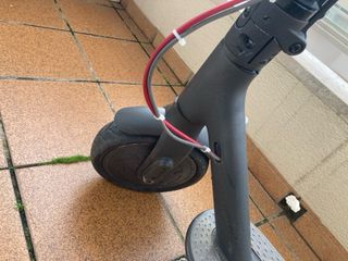 Patinete Eléctrico con luces led -    Buen Estado