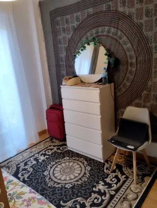 Tappeto di lana pesante e rigido di design