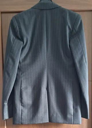 Completo gessato grigio uomo