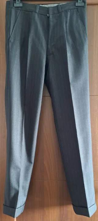 Completo gessato grigio uomo