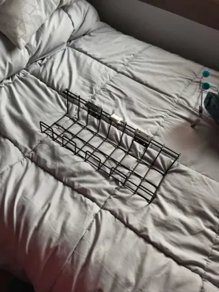 Cesta para cables atornillable