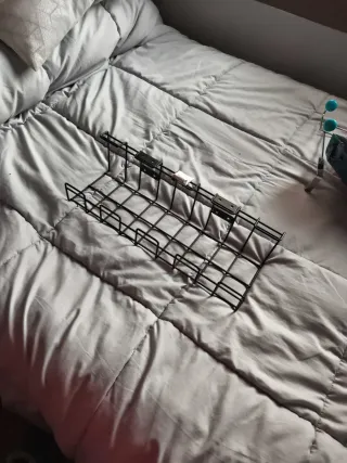 Cesta para cables atornillable