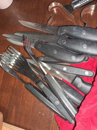 Taglia patate  coltelli forchette e altro