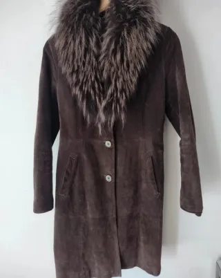 Abrigo piel marrón cuello pelo
