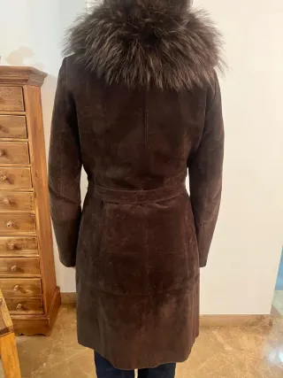 Abrigo piel marrón cuello pelo