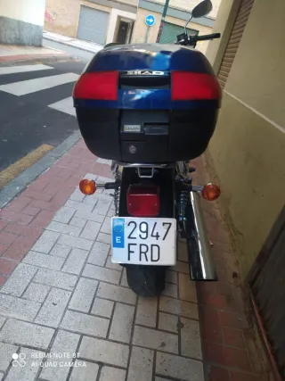 Suzuki intruder 250 LC