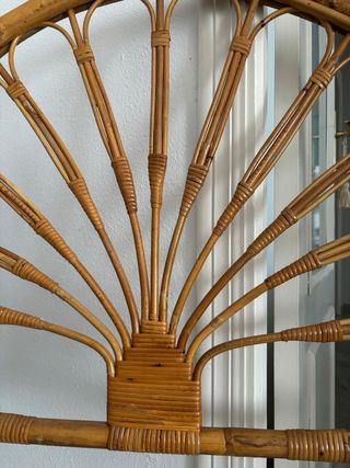 Cabecero de mimbre estilo abanico