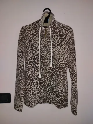 Felpa con stampa animalier ue collo in pelliccia