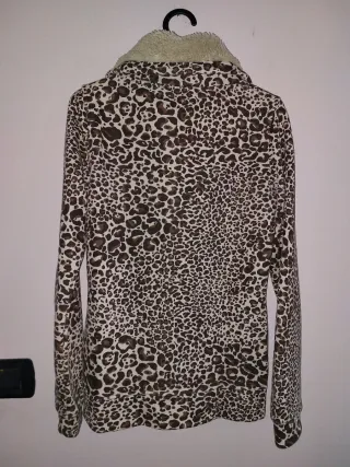 Felpa con stampa animalier ue collo in pelliccia