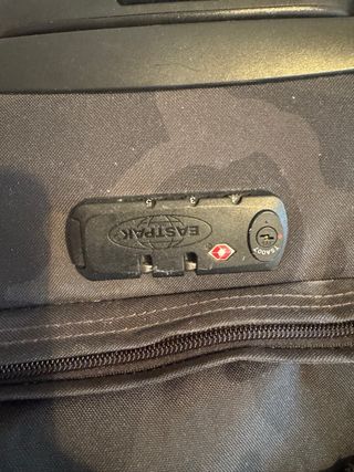 Maleta de viaje grande y resistente