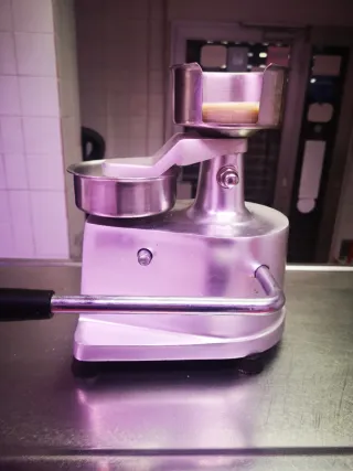 2 Máquinas para hacer hamburguesas