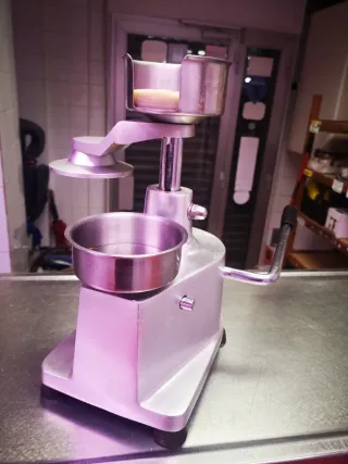 2 Máquinas para hacer hamburguesas