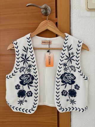 Chaleco bordado Shein