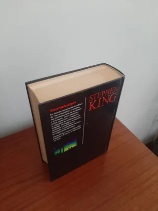 Tommyknockers. STEPHEN KING.