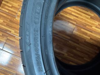 225/40 R19 Bridgestone Potenza S001, 2 neumáticos.