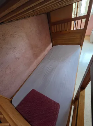 Litera de madera Área de Vallbona, Barcelona