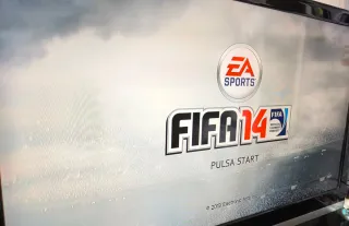 FIFA 14 Steelbook Xbox 360 PAL ESP Completo