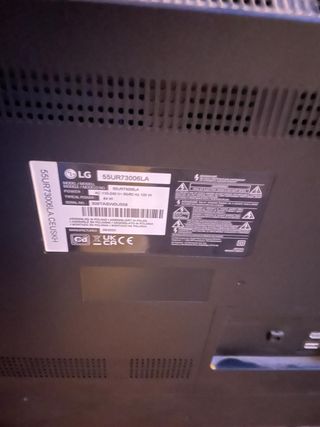 TV LG 55 55UR73006LA (pantalla rota)