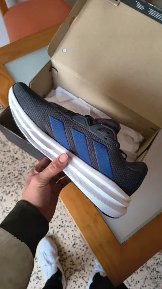 Zapatillas Adidas Negras y Azules
