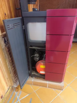 Estufa de pellets Baxi 23 kW