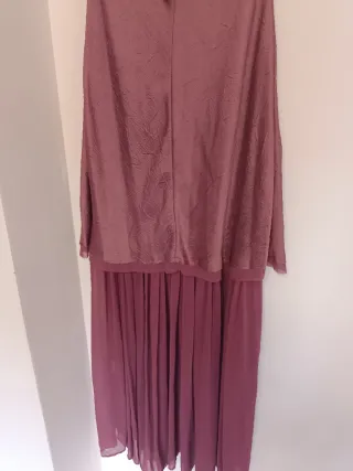 Vestido Zara midi largo combinado plisado