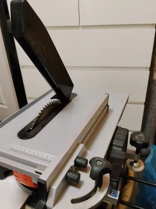 Ingletadora Eléctricamente marca dayron