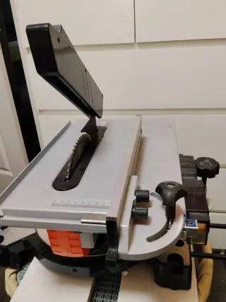 Ingletadora Eléctricamente marca dayron