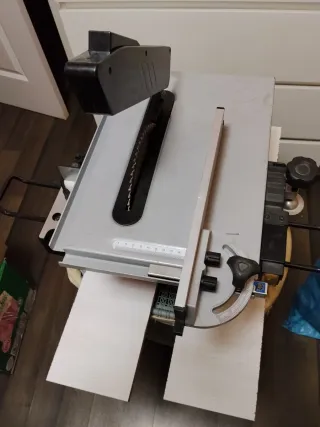 Ingletadora Eléctricamente marca dayron