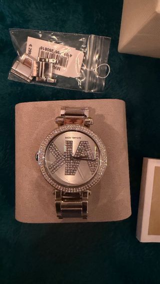 Reloj Michael Kors plateado NUEVO