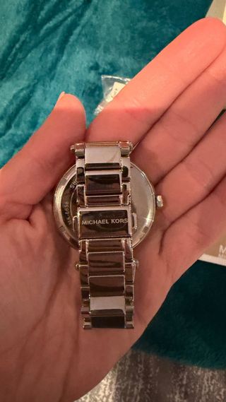 Reloj Michael Kors plateado NUEVO