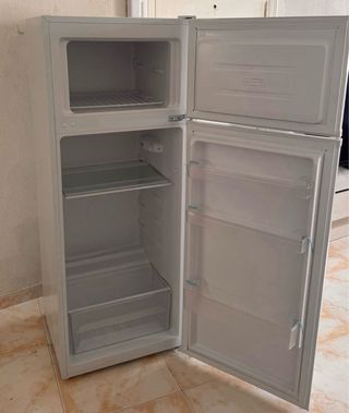 Nevera Svan casi nueva (1 mes uso)
