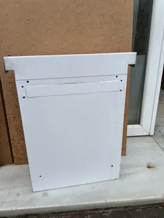 Buzón exterior metálico blanco