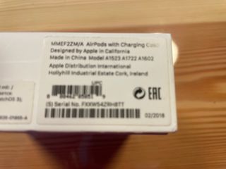 AirPods 1ª Generación con funda de silicona y caja