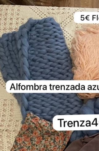 Alfombra trenzada azul
