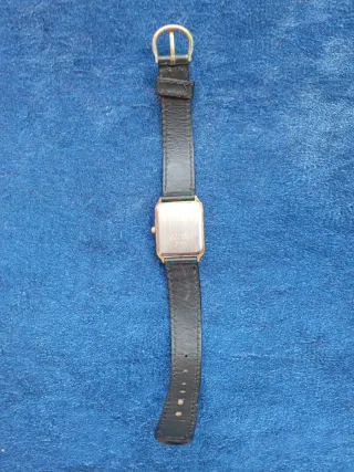 Reloj Lotus Baño Oro