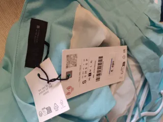 Vestido midi Zara asimétrico con aplique con lino