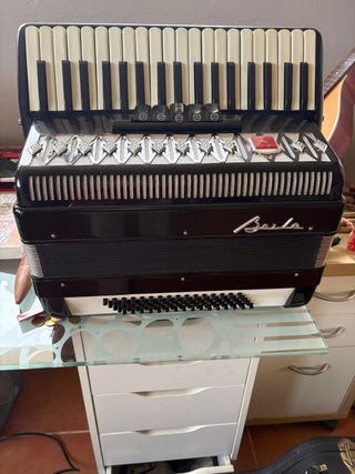 Acordeón Baile 80 Bajos