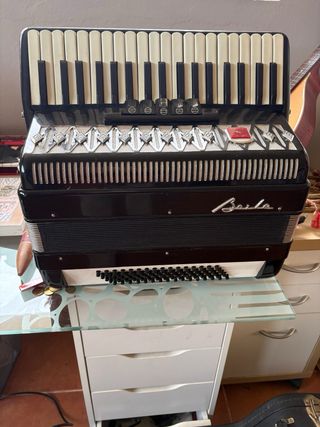 Acordeón Baile 80 Bajos