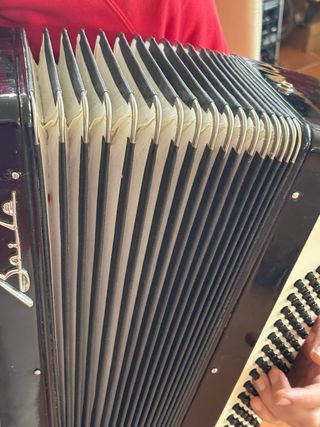 Acordeón Baile 80 Bajos