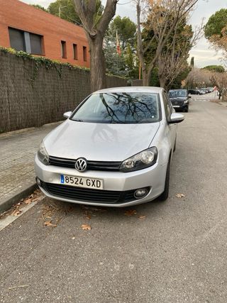 Ww golf 2010, 105 cv, 120000km gris plata.