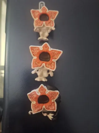 Figuras Kinder Joy Demogorgon Stranger Things