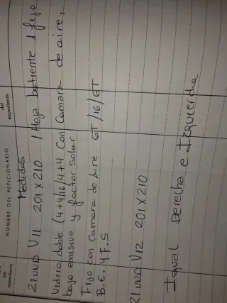 Ventanales PVC con persianas