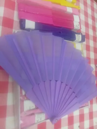 Lote de abanicos de colores